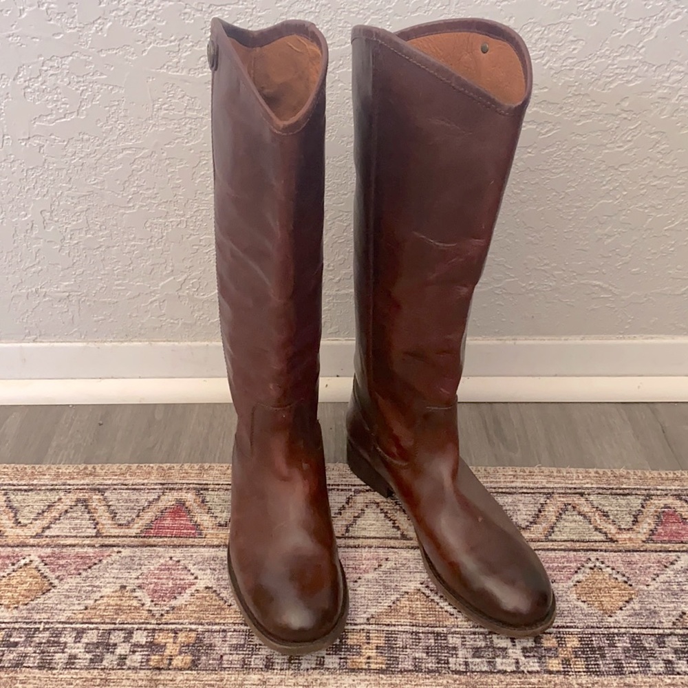 FRYE - MELISSA BUTTON BOOT 👢 Size 7B | LIKE NEW Conditon!!